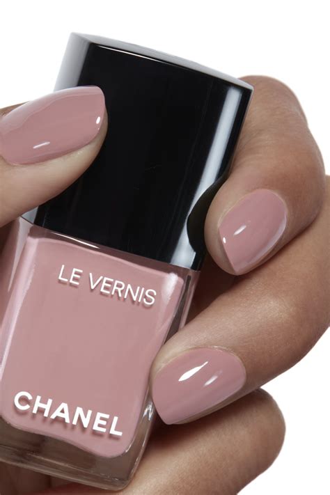 chanel daydream nail polish